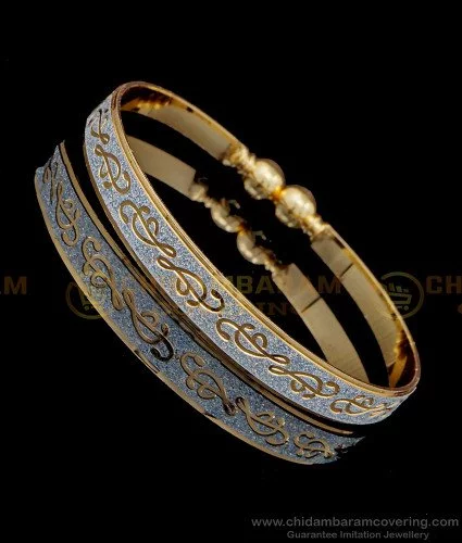 gold ring chainbracelets designs//finger ring bracelet/panjangla designs  new collection popular 2023 - YouTube