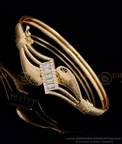 Buy 22K Gold Multi Hearts Design Ladies Bracelet 71VB654 Online from  Vaibhav Jewellers