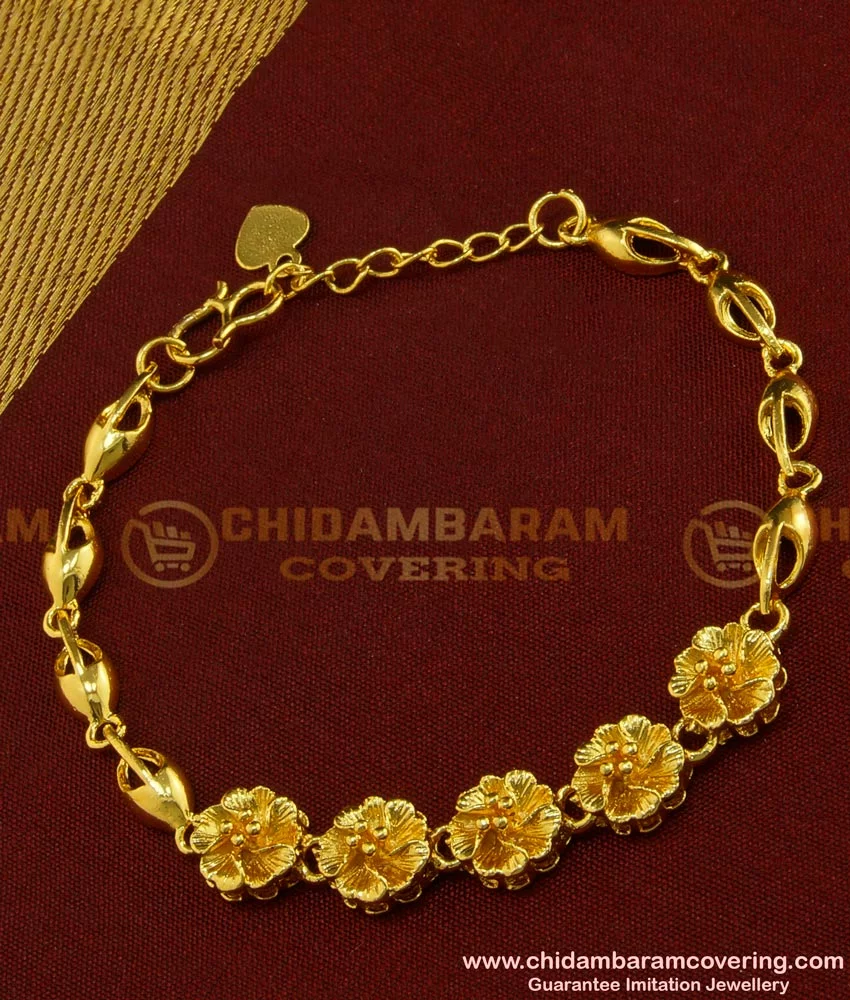 Gold tone chain bracelet 7.5