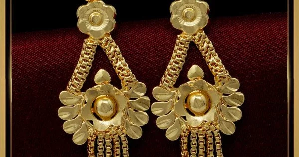 Buy 1800+ Gold Earrings Online | BlueStone.com - India's #1 Online  Jewellery Brand