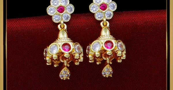 Buy 22Kt Bewitching Gold Buttalu 82VJ2525 Online from Vaibhav Jewellers